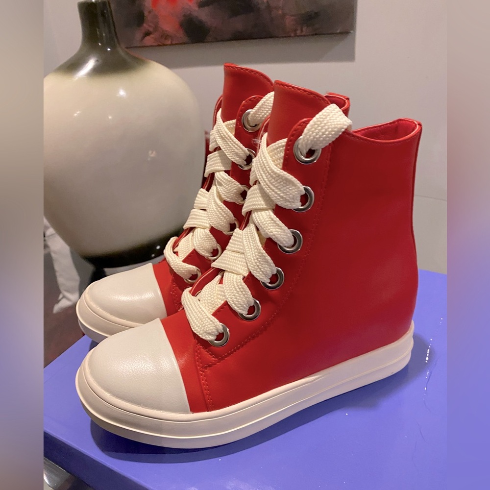 NWT Women’s Designer Inspired Red platform Sneakers